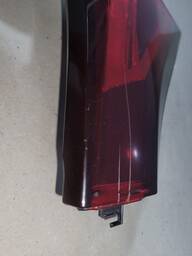 LANTERNA TAMPA TRAS ESQ KICKS 2024 1.6 ACTIVE C/DETALHE