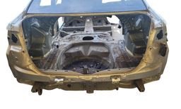 Painel Traseiro Com Fundo Yaris Sedan 1.5 2022/