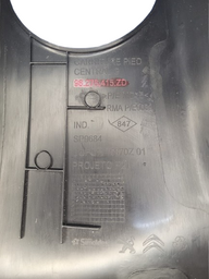 ACABAMENTO COLUNA ESQUERDA PEUGEOT 208 GT 2025/.. 98276145ZD