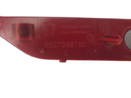 REFLETOR DO PARACHOQUE TRASEIRO ESQUERDO PEUGEOT 208 GT 2025