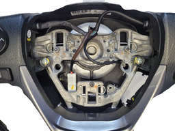 VOLANTE YARIS 2019 A 2023