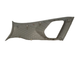 ACABAMENTO SUPERIOR COLUNA TRASEIRO TRACKER TURBO 2024/..