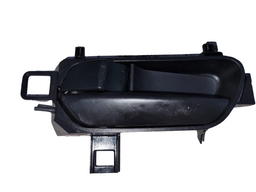 Maçaneta Int Dianteira/Traseira Esq Kicks 17/25 Versa 2021/