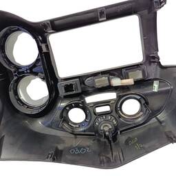 MOLDURA CENTRAL PAINEL TOYOTA ETIOS 2013 À 2021 ORIGINAL