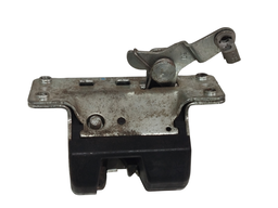 Fechadura Tampa Tras Zafira 2001 a 2012 Meriva 2003 a 2012