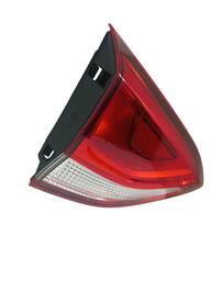 LANTERNA TRASEIRA ESQUERDA SPIN 2019/24 BORDA VERMELHA MALA