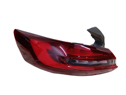 Lanterna Traseira Esquerda Fastback 2022/ (Canto)