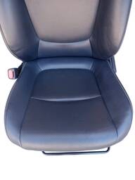 BANCO DIANTEIRO DIREITO COROLLA CROSS XRE 2022