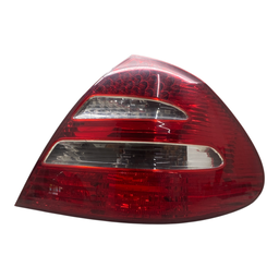 LANTERNA DIREITA MERCEDES-BENZ E350 03 A 06 A2118200664