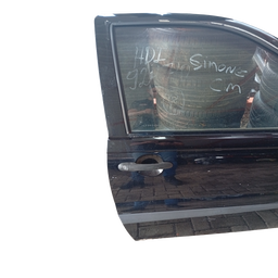 PORTA DIREITA STRADA 08/20 C/ FRISO C/ MOLDURA LER DESCRIÇÃO