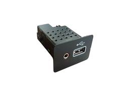 Tomada USB Nissan Versa 2019 A 2022 Original
