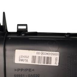 DIFUSOR AR SUPERIOR PARABRISA COROLLA CROSS XRE 2022 2.0