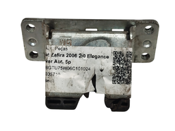 FECHADURA TAMPA TRAS ZAFIRA 2001 A 2012 MERIVA 2003 A 2012