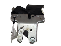 FECHADURA TAMPA TRAS PASSAT 06/15 JETTA 07/10 A4 08/16