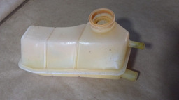 Reservatorio Agua Radiador Ka 1997 A 2013 