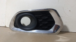 Grade Farol Milha Sandero  2015 2016 2017 Direita