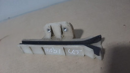 Guia Vidro Traseiro Esquerdo Fiat Mobi Pequeno Compare