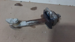 Limitador Porta Dianteira Celta 4 Pts 00 Á 15 Prisma 07 Á 12