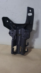 SUPORTE ESGUICHO FAROL DIREITO RENAULT FLUENCE