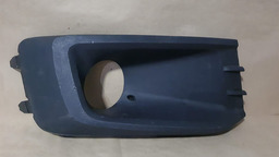 Grade Moldura Farol De Milha Direito Saveiro G6 2013/2016