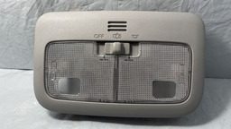 Luz Cortesia Dianteira Toyota Corolla 2015 Á 2019 Original