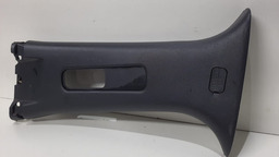 Acabamento Coluna Cinto Lado Esquerdo Nissan Kicks 2017/2022