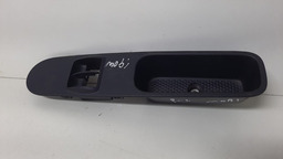 Moldura Puxador Do Comando Vidro Dianteiro Esquerd Mobi Orig