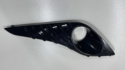 Moldura Farol Milha Esquerdo C/furo Yaris 2019 À 2022 Orig.