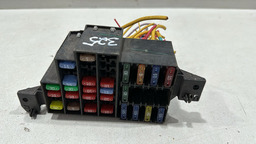 Caixa Fusíveis Sandero Logan Clio Duster 7703297597