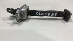 Limitador Porta Traseira Esquerda Kia Sorento 2016 52963