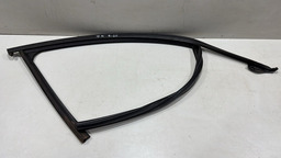 Canaleta Borrac Porta Dianteira Direita Bmw 320i 2013 A 2019