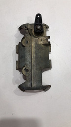 Suporte Base Maçaneta Dianteira Direita Corsa 96 Á 05