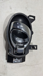 Maçaneta Interna Cromada Esquerda Nissan Versa 2012/20