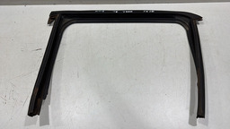 Canaleta Vidro Porta Traseira Esquerda Toro Guia  Borracha