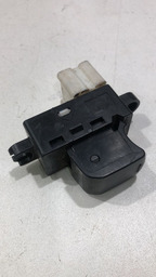 Botão Vidro Elétrico Traseiro Original Nissan March 11 Á 17