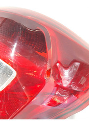 LANTERNA DIREITA FORD KA HATCH 2014 A 2019 LENTE TRINCADA