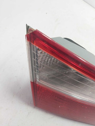LANTERNA TRASEIRA ESQUERDA HB20 SEDAN 2013 A 2019 DETALHE 