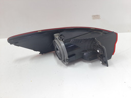 LANTERNA TRASEIRA DIREITA VIRTUS 2018 2019 A 2022 DETALHE 