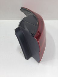 LANTERNA TRASEIRA DIREITA VIRTUS 2018 2019 A 2022 DETALHE 