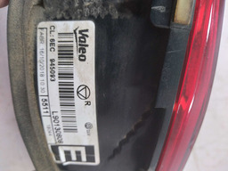 LANTERNA ESQUERDA DA TAMPA VIRTUS MSI 2015 A 2017  DETALHE