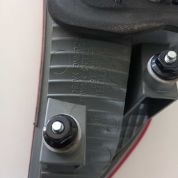 LANTEIRA DIREITA TAMPA TRASEIRA HB20 HATCH 2013 A 2018 