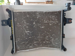 RADIADOR DE AGUA JEEP CHEROKEE V8 4.7 2003 2004 2005 A 2010