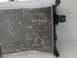 RADIADOR DE AGUA JEEP CHEROKEE V8 4.7 2003 2004 2005 A 2010