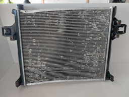 RADIADOR DE AGUA JEEP CHEROKEE V8 4.7 2003 2004 2005 A 2010