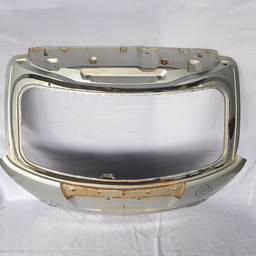 Tampa Traseira Limpa S/ Vidro E Friso Captiva 3.6 V6 08 A 15