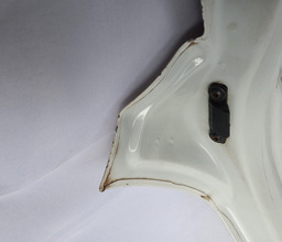 TAMPA TRASEIRA CHEVROLET CRUZE HATCH 2012 A 2016 DETALHES