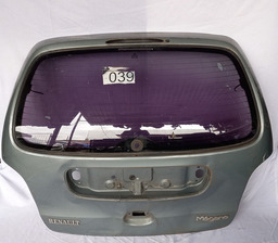 Tampa Traseira Megane Scenic 1999 2000 2001 A 2005 Detalhes