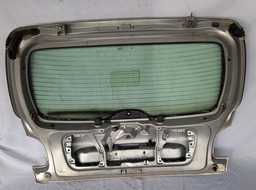 TAMPA TRASEIRA PEUGEOT 206 207 2002 2003 A 2014 PEQ DETALHE 