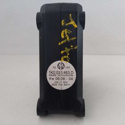 MÓDULO AMPLIFICADOR PORTA D. DIREITO JETTA 2007/2010 DETALHE