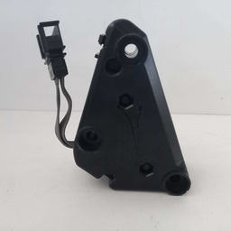 MÓDULO AMPLIFICADOR PORTA D. DIREITO JETTA 2007/2010 DETALHE